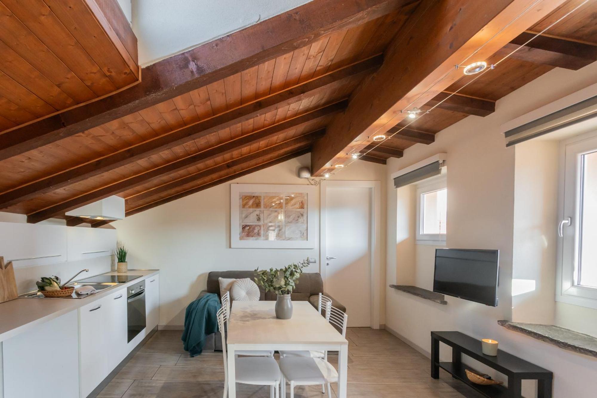 Appartement Domus In By Rent Como