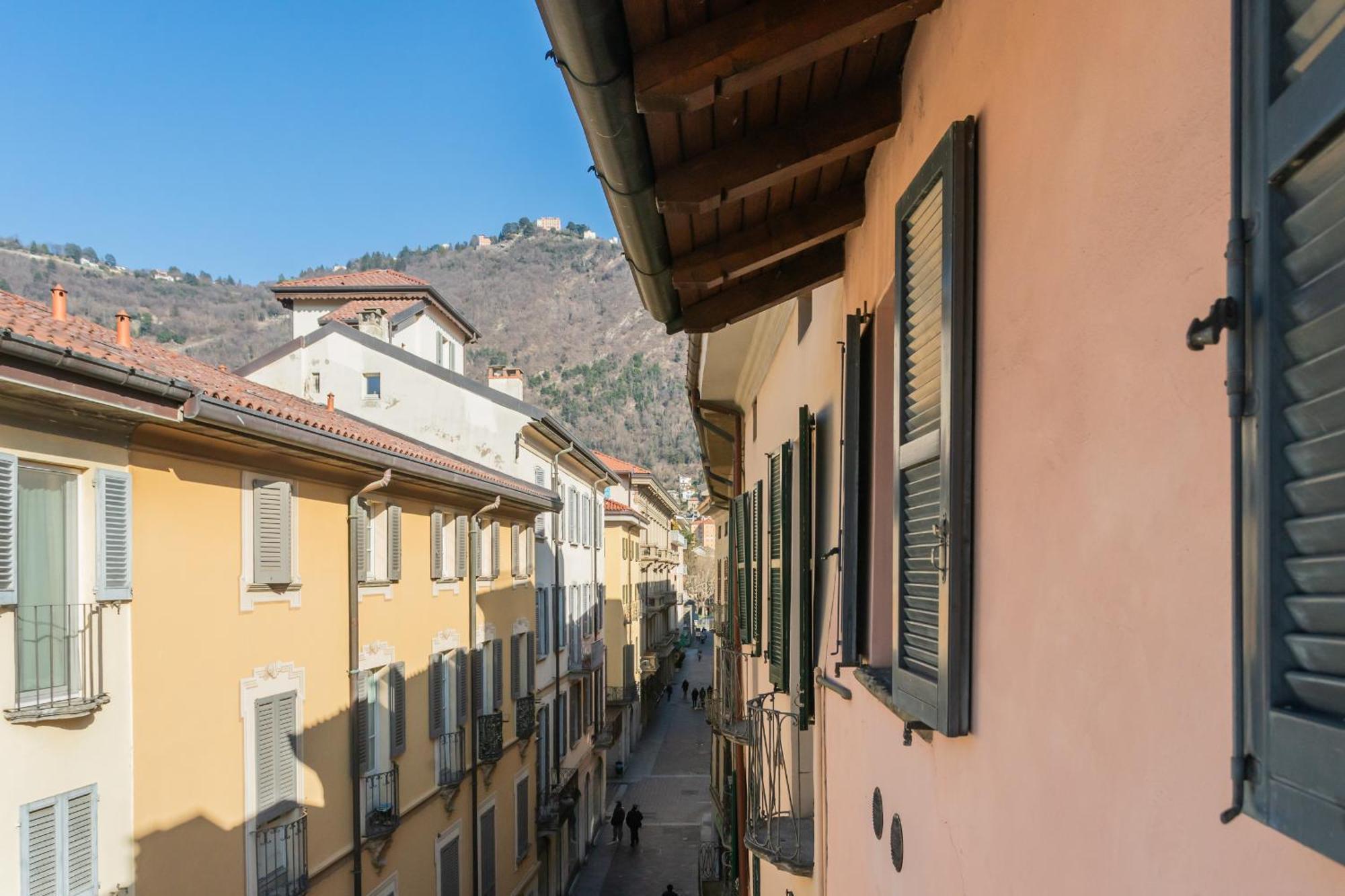 Domus In By Rent Como