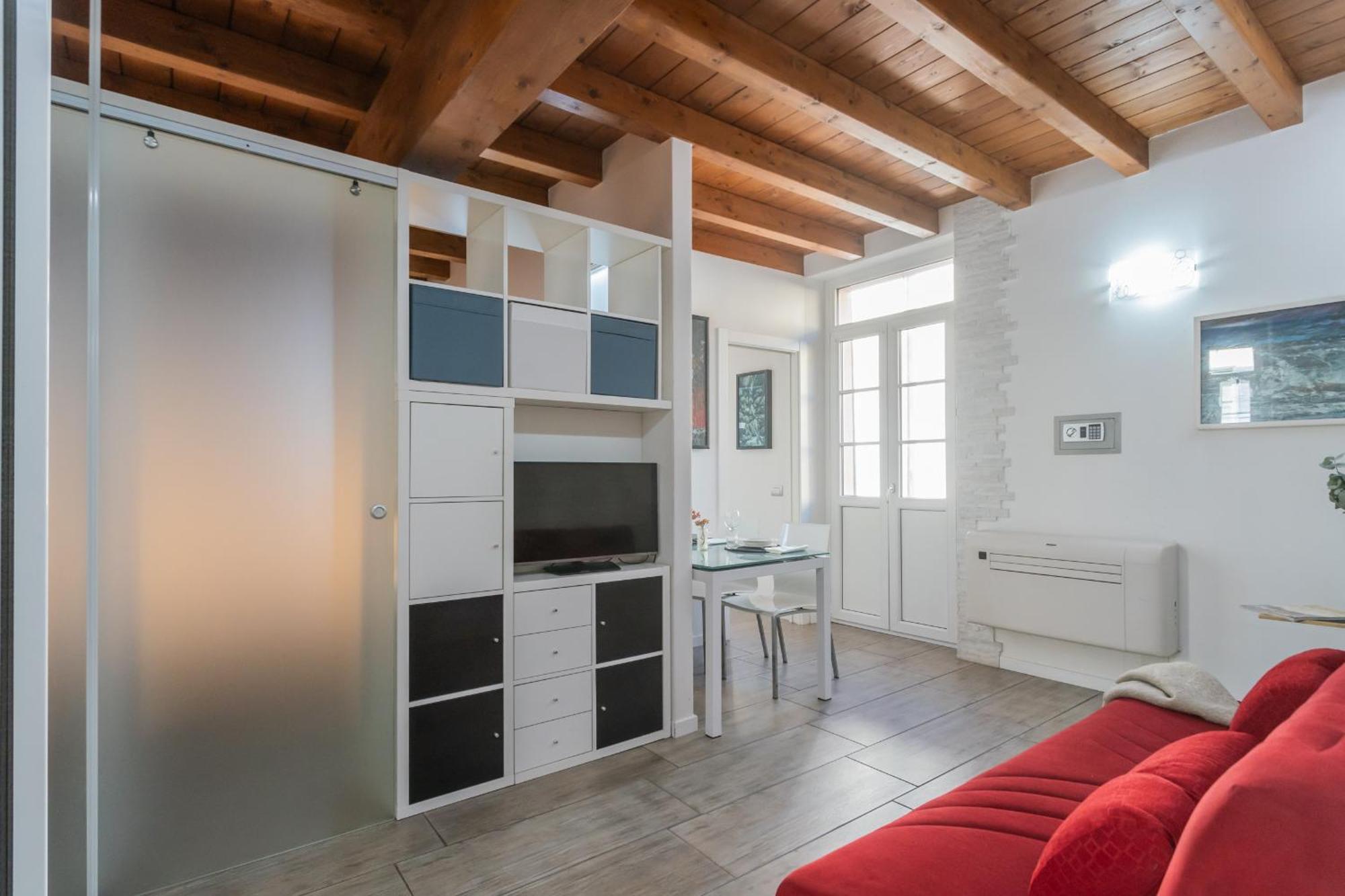 Domus In By Rent Appartement Como